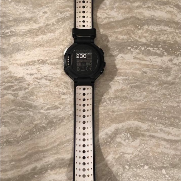 Garmin Forerunner 230 GPS Smart Watch - Picture 5 of 5